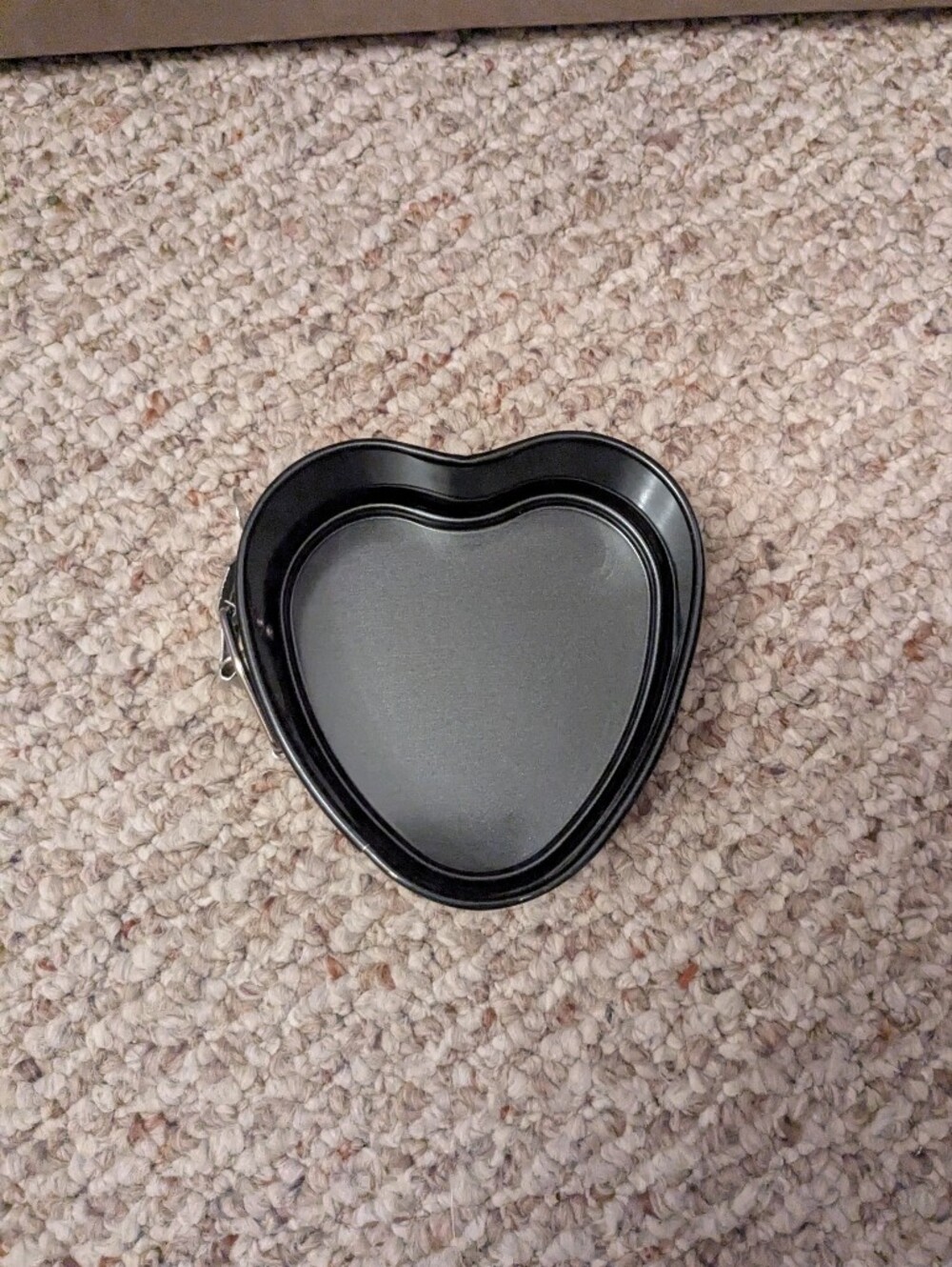 mini heart spring form pan
